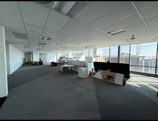 718M² OFFICE TO LET IN ROSEBANK